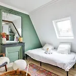 Parisian studio near Place de la République