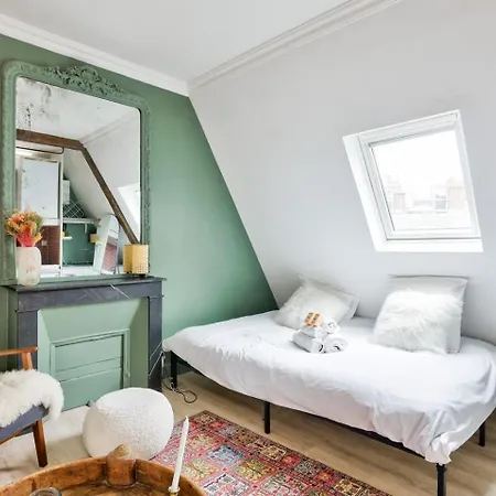Appartamento Parisian Near Place De La République Parigi